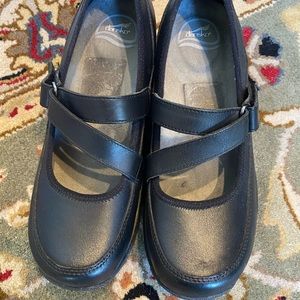 Dansko Size 40 Black Mary Jane Shoes